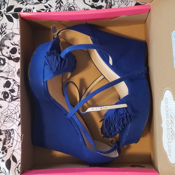 FRINGE ROYAL BLUE WEDGES WITH CRIS CROSS STRAPS - Picture 10 of 11